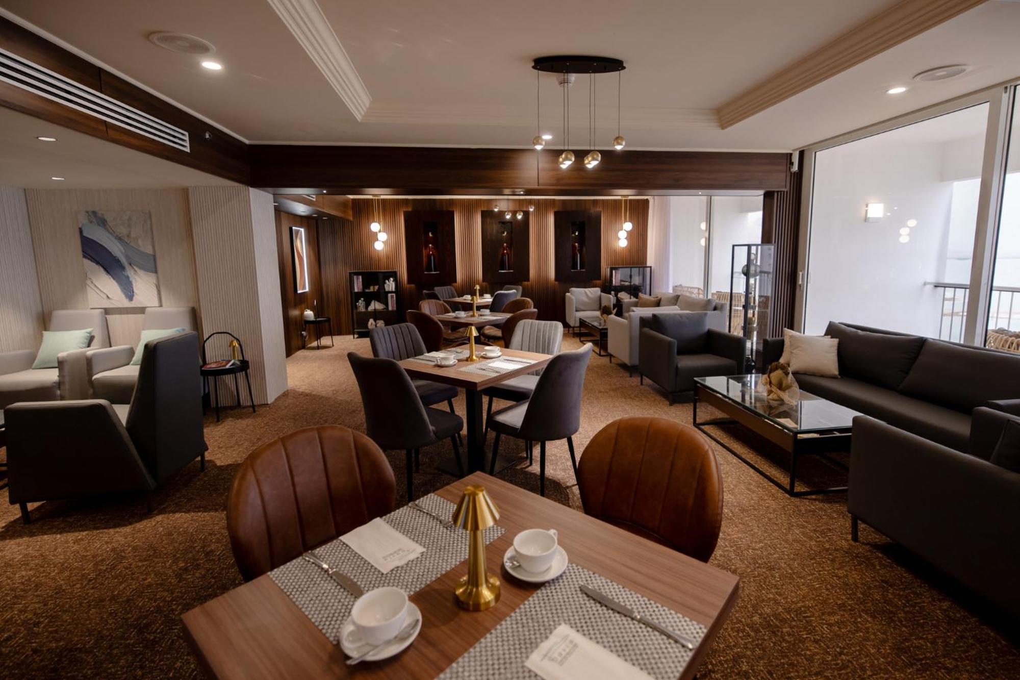 David Dead Sea Resort & Spa Ein Bokek Exterior photo The lounge at the airport